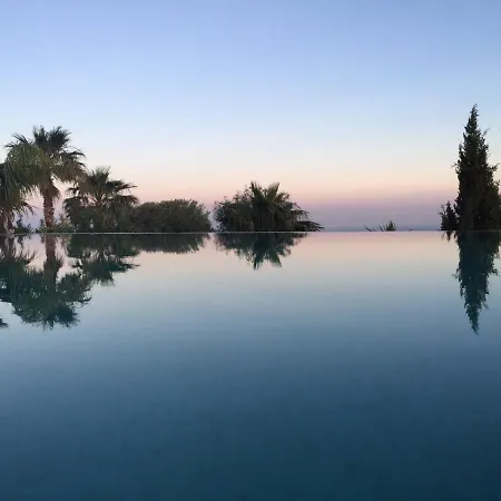 Villa Lechuza *